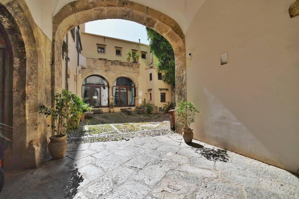 Apartamento Iflat Agli Archetti Del Centro Palermo Exterior foto